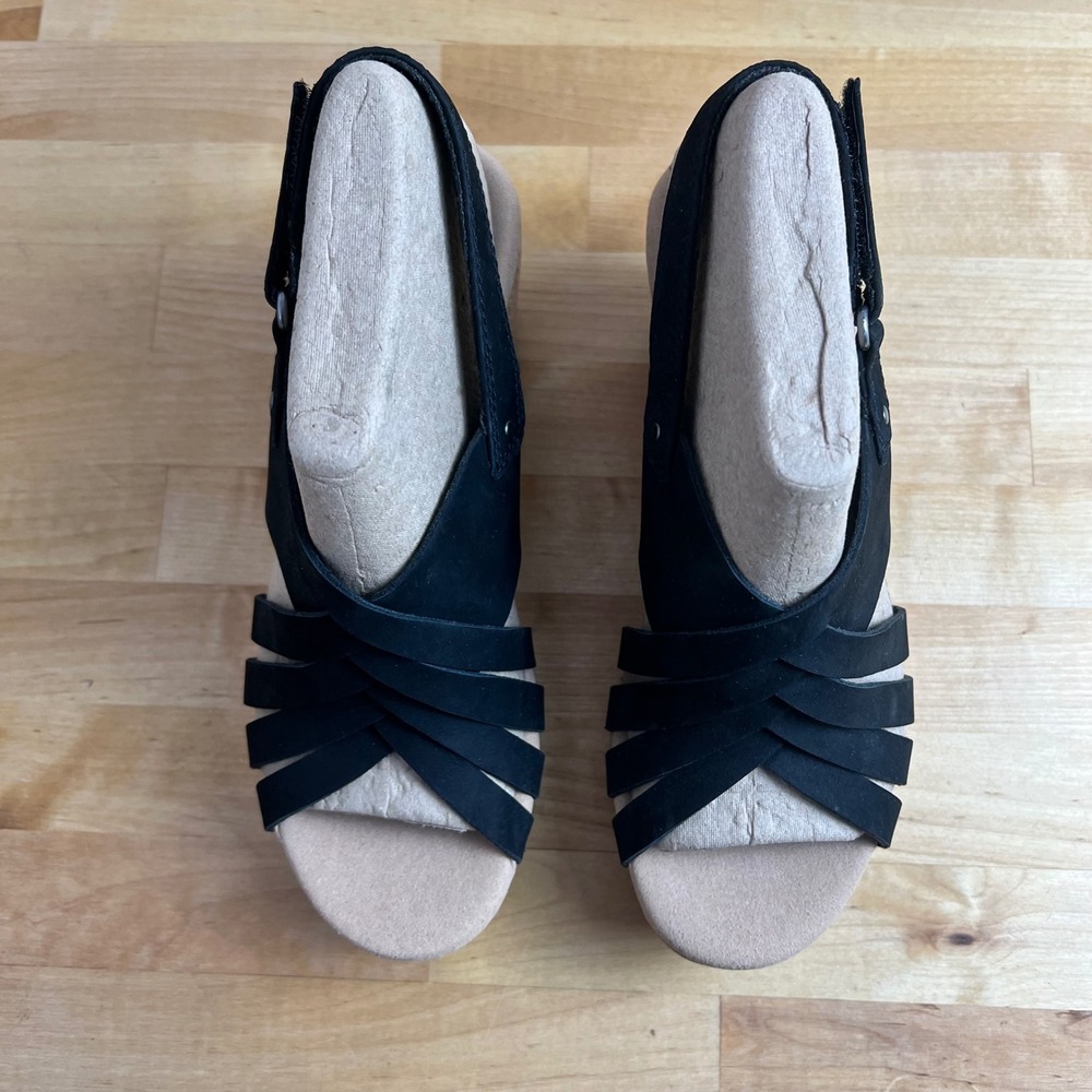 Clarks Wedges Giselle‎ Black Suede Strappy Cork Platform Sandals Size 6.5 - Picture 2 of 13